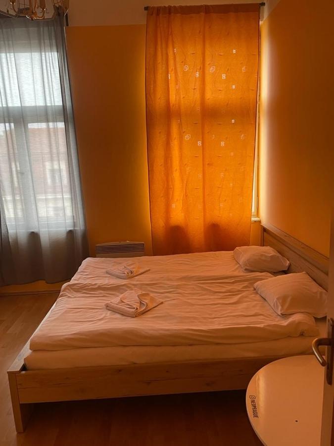 Hotel Praha Club Bed & Breakfast Exterior photo